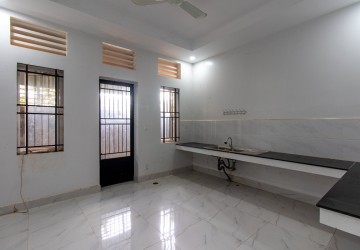 2 Bedroom House For Rent - Chreav,  Siem Reap thumbnail