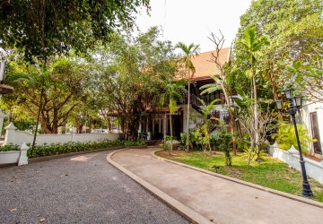 36 Bedroom Hotel For Sale - Sala Kamreuk, Siem Reap thumbnail