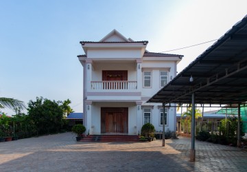 6 Bedroom House For Rent - Sala Kamreuk, Siem Reap thumbnail