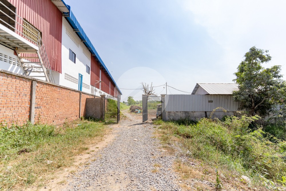 11,549 Sqm Land For Sale - Ta Khmau, Kandal - Image 11