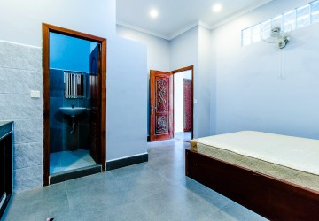 4 Bedroom Villa For Sale - Svay Dangkum, Siem Reap thumbnail