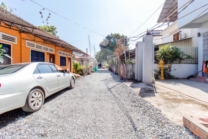 4 Bedroom Villa For Sale - Svay Dangkum, Siem Reap