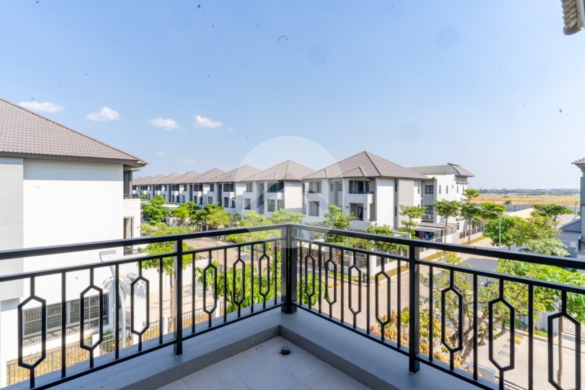 7 Bedroom Corner Queen Villa For Sale - Chip Mong Landmark 60M, Phnom Penh