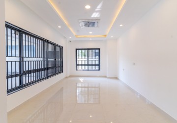 7 Bedroom Corner Queen Villa For Sale - Chip Mong Landmark 60M, Phnom Penh thumbnail