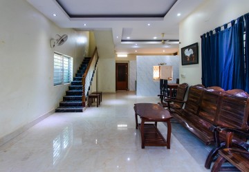 4 Bedroom House For Rent - Sala Kamreuk, Siem Reap thumbnail