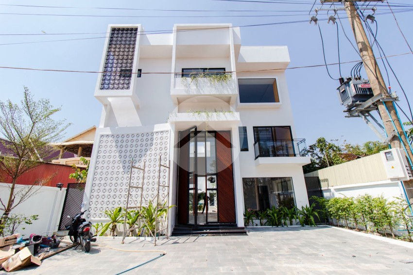 14 Bedroom Hotel For Rent - Riverside, Sala Kamreuk, Siem Reap