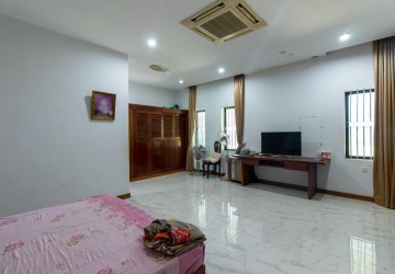 2 Bedroom House For Sale - Svay Dangkum, Siem Reap thumbnail