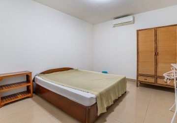 2 Bedroom Apartment For Rent - Chakto Mukh, Phnom Penh thumbnail