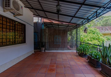 6 Bedroom House For Rent - Slor Kram, Siem Reap thumbnail