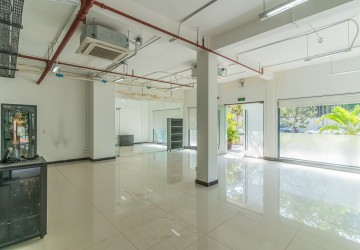 144 Sqm Retail Space For Rent - Wat Phnom, Phnom Penh thumbnail