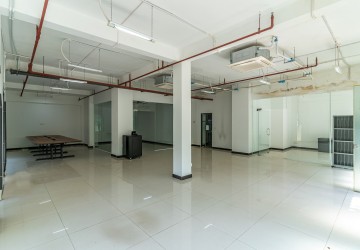 144 Sqm Retail Space For Rent - Wat Phnom, Phnom Penh thumbnail