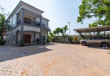 5 Bedroom House For Rent - Sala Kamreuk, Siem Reap thumbnail