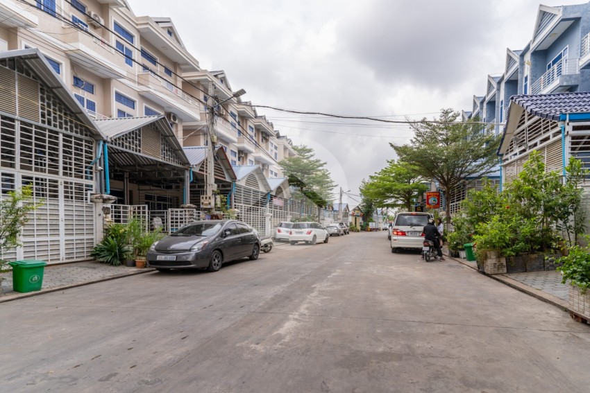 7 Bedroom Linked House For Rent - Sen Sok, Phnom Penh