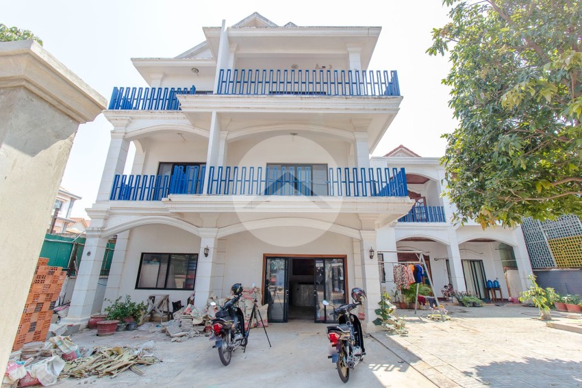 24 Bedroom Guesthouse For Rent - Svay Dangkum, Siem Reap