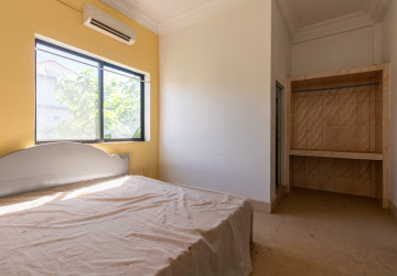 16 Bedroom Guesthouse For Rent - Svay Dangkum, Siem Reap thumbnail