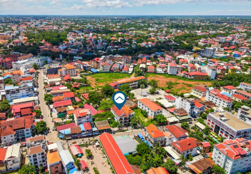 16 Bedroom Guesthouse For Rent - Svay Dangkum, Siem Reap thumbnail