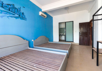 16 Bedroom Guesthouse For Rent - Svay Dangkum, Siem Reap thumbnail