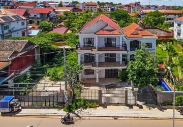 16 Bedroom Guesthouse For Rent - Svay Dangkum, Siem Reap thumbnail
