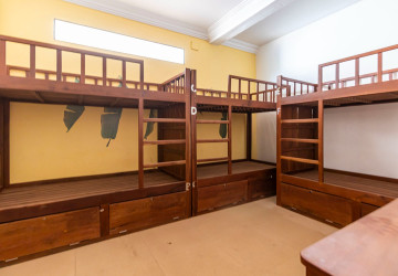 16 Bedroom Guesthouse For Rent - Svay Dangkum, Siem Reap thumbnail