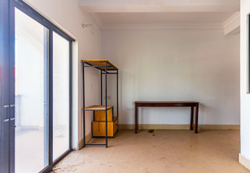 16 Bedroom Guesthouse For Rent - Svay Dangkum, Siem Reap thumbnail