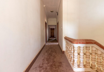16 Bedroom Guesthouse For Rent - Svay Dangkum, Siem Reap thumbnail