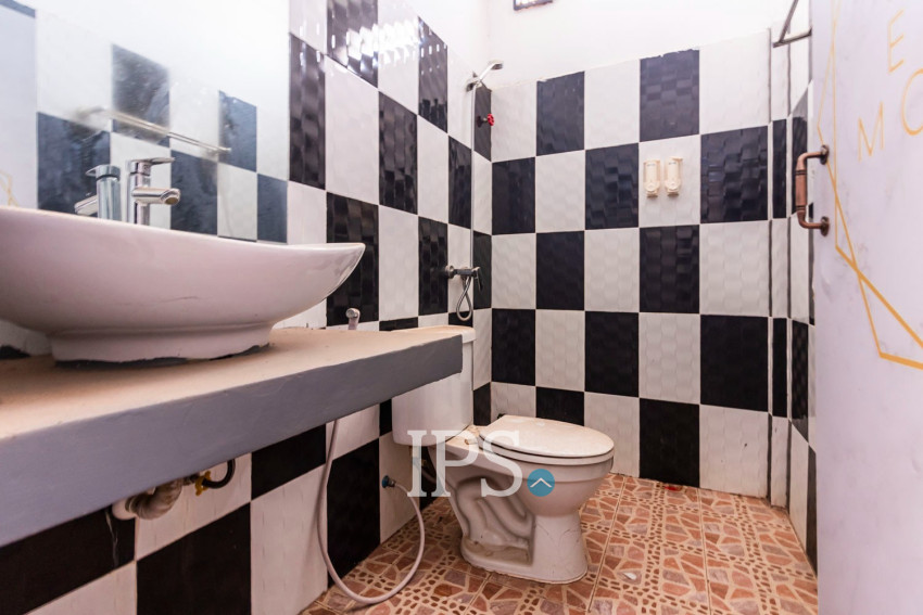 16 Bedroom Guesthouse For Rent - Svay Dangkum, Siem Reap