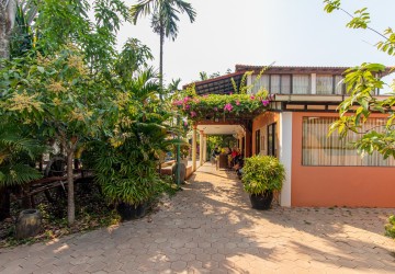 28 Bedroom Boutique Villa For Sale - Svay Dangkum, Siem Reap thumbnail