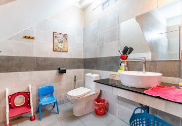 6 Bedroom Townhouse For Sale - Chaom Chau, Phnom Penh thumbnail