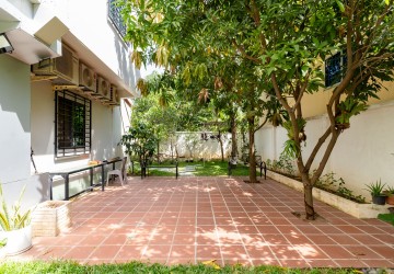 6 Bedroom Townhouse For Sale - Chaom Chau, Phnom Penh thumbnail