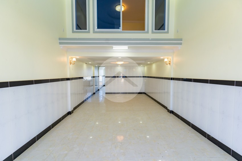 2 Bedroom Flat For Sale - Chak Angrae Kraom, Phnom Penh