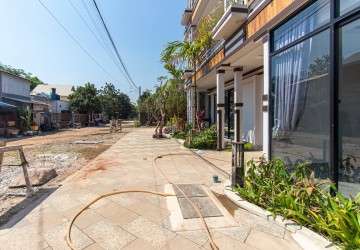 28 Unit Studio Apartment Building For Rent - Slor Kram, Siem Reap thumbnail