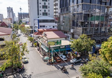 582 Sqm Corner Plot Land For Sale - BKK1, Phnom Penh thumbnail