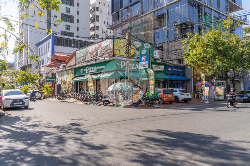 582 Sqm Corner Plot Land For Sale - BKK1, Phnom Penh
