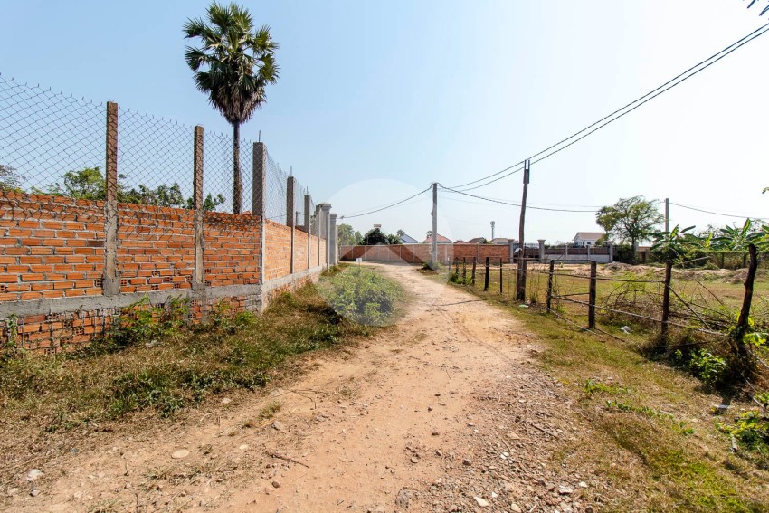 998 Sqm Land For Sale - Svay Dangkum, Siem Reap