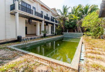 13 Bedroom Boutique For Sale - Svay Dangkum, Siem Reap thumbnail