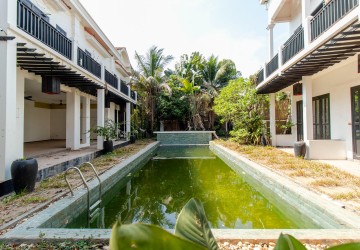 13 Bedroom Boutique For Sale - Svay Dangkum, Siem Reap thumbnail