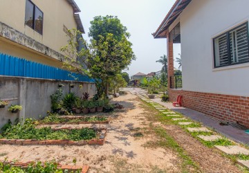 3 Bedroom House For Rent - Svay Dangkum, Siem Reap thumbnail