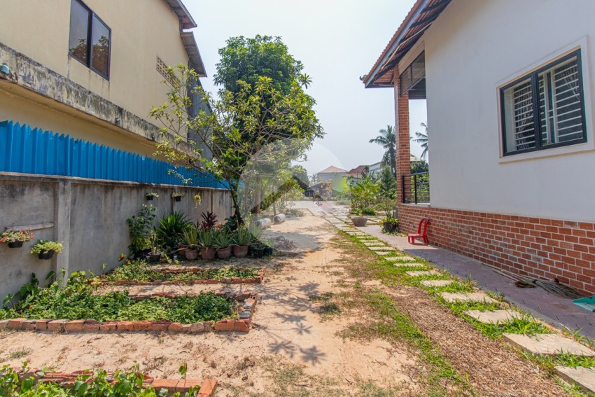 3 Bedroom House For Rent - Svay Dangkum, Siem Reap