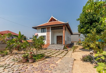 3 Bedroom House For Rent - Svay Dangkum, Siem Reap thumbnail