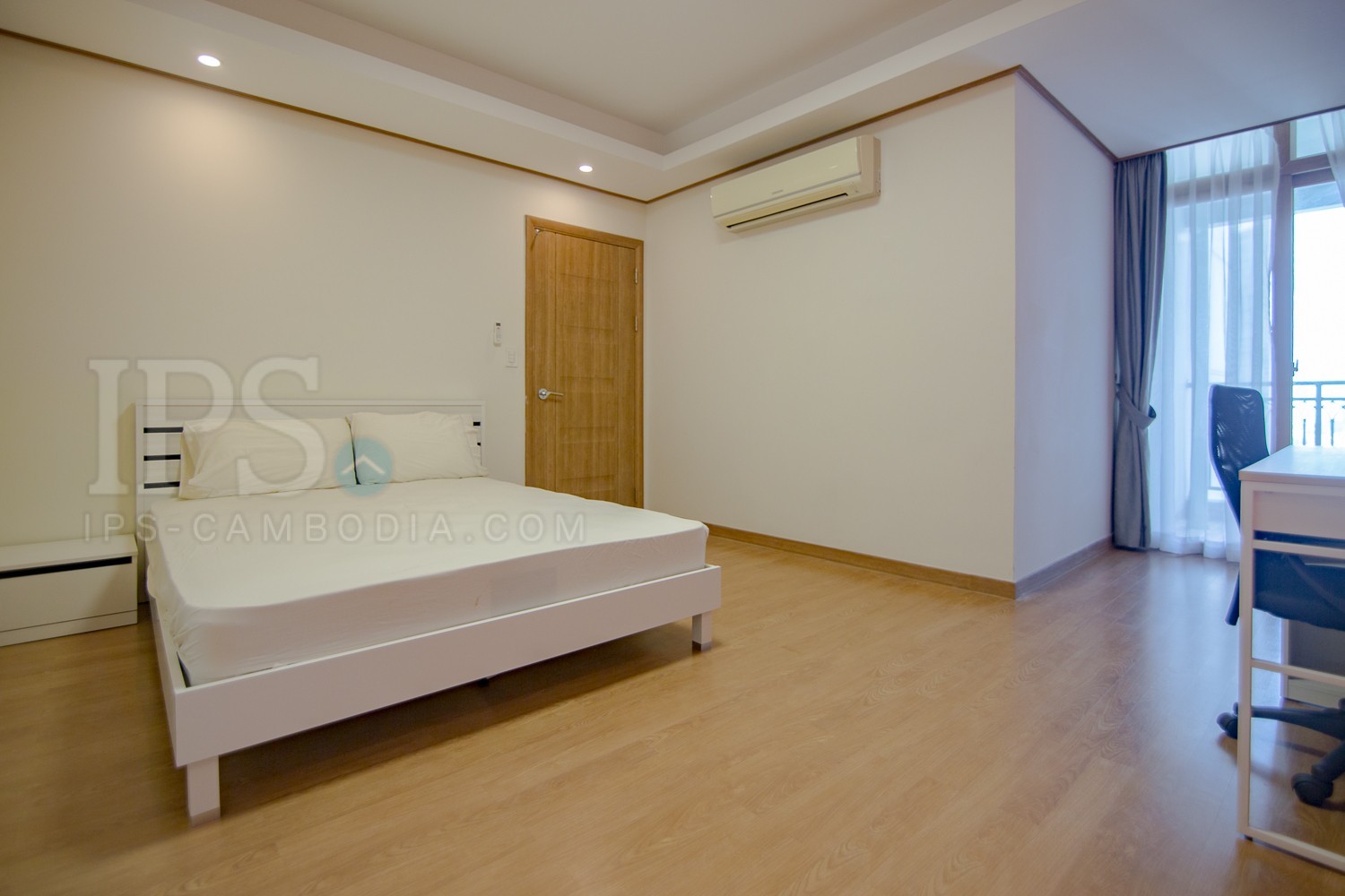 27th Floor 2 Bedroom Condo For Sale - De Castle Royal, BKK1, Phnom Penh - Image 8