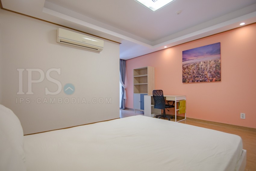 27th Floor 2 Bedroom Condo For Sale - De Castle Royal, BKK1, Phnom Penh