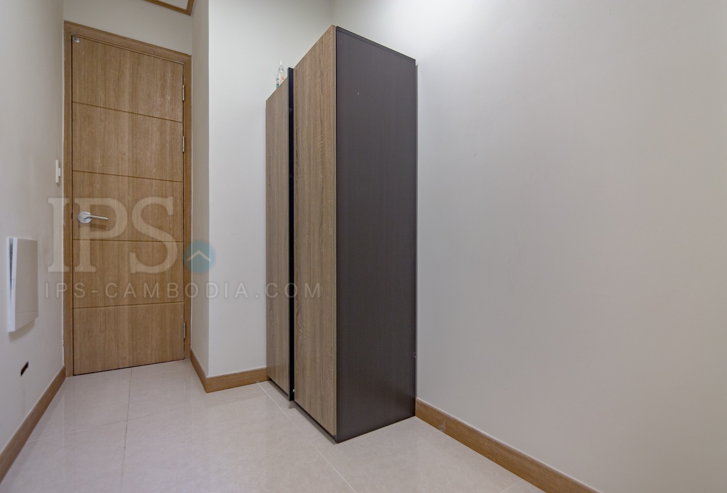 27th Floor 2 Bedroom Condo For Sale - De Castle Royal, BKK1, Phnom Penh - Image 14