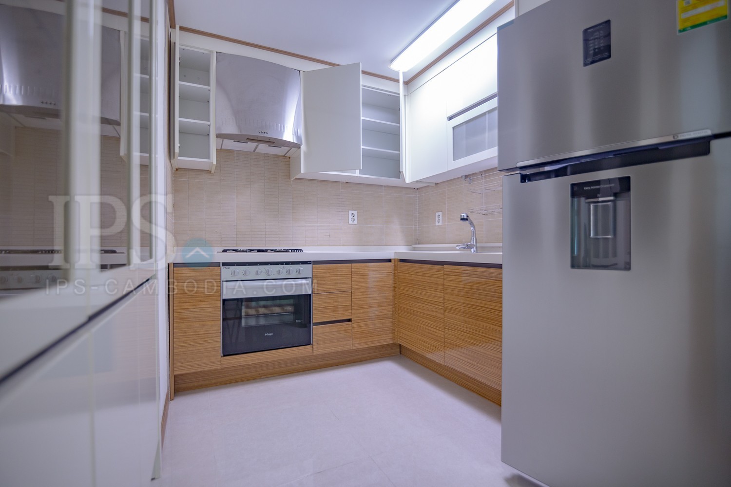 27th Floor 2 Bedroom Condo For Sale - De Castle Royal, BKK1, Phnom Penh - Image 4