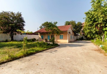 1433 Sqm Commercial Land For Sale - Wat Domnak, Sala Komreuk, Siem Reap thumbnail