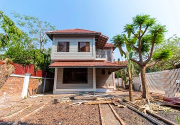 3 Bedroom Villa For Sale - Svay Dangkum, Siem Reap thumbnail