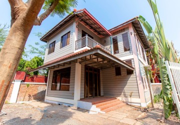 3 Bedroom Villa For Sale - Svay Dangkum, Siem Reap thumbnail