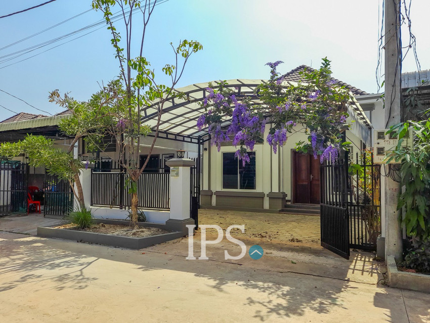 2 Bedroom House For Sale - Svay Dangkum, Siem Reap