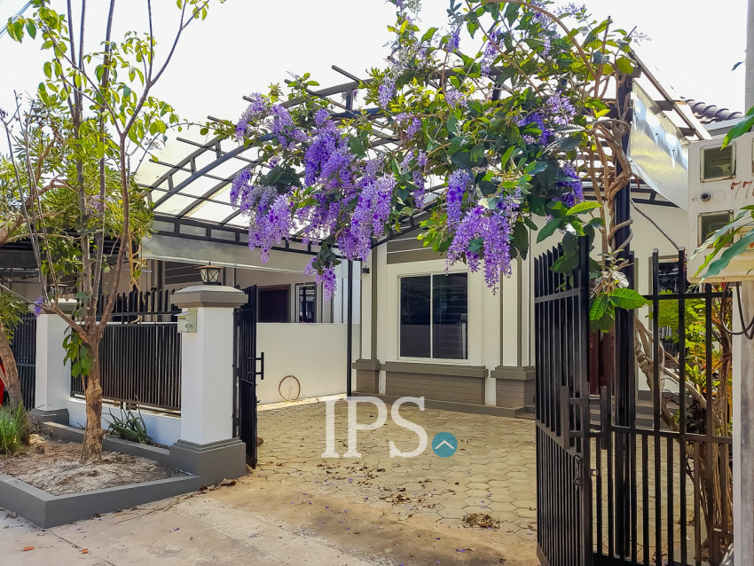 2 Bedroom House For Sale - Svay Dangkum, Siem Reap