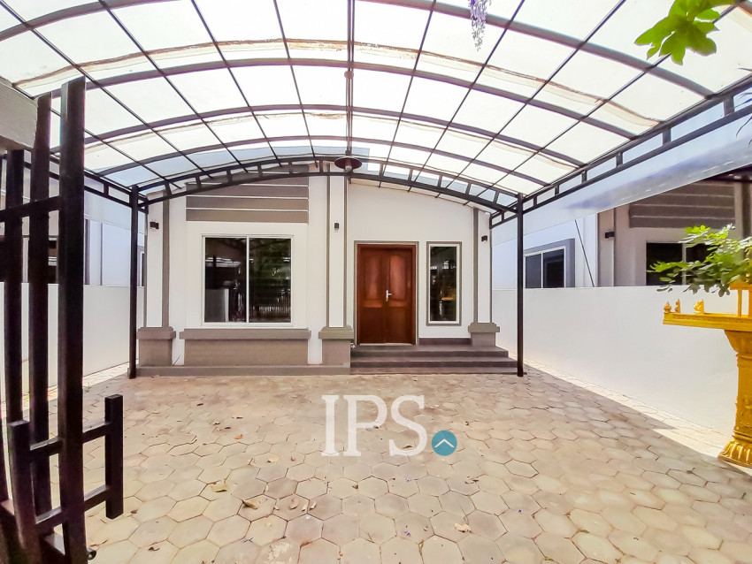 2 Bedroom House For Sale - Svay Dangkum, Siem Reap