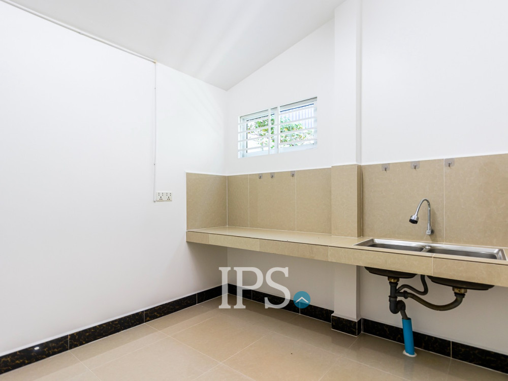2 Bedroom House For Sale - Svay Dangkum, Siem Reap - Image 11